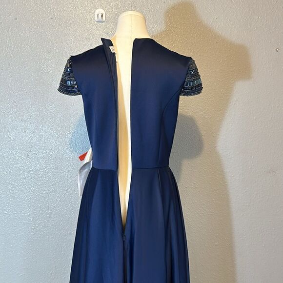 NEW Ieena for Mac Duggal hand- beaded cap sleeve A-line navy blue gown size 6 - Picture 10 of 14